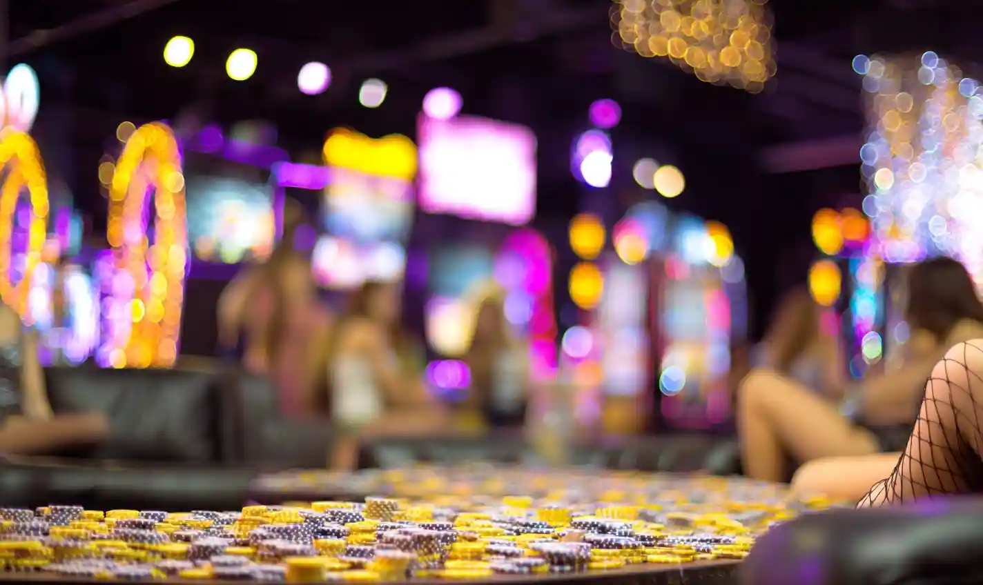 how many slot machines in vegas